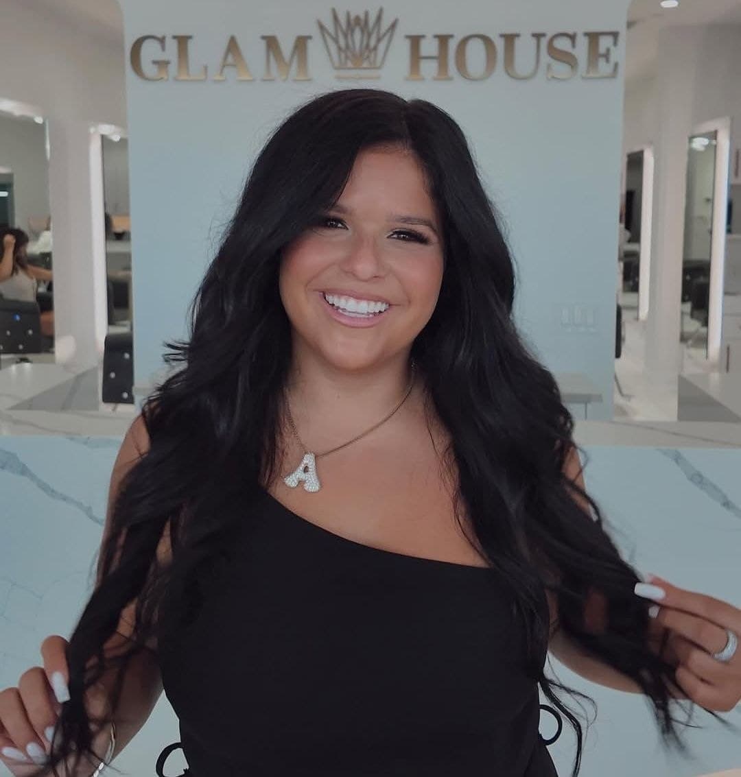 Alexa "Lexx" — Stylist & Colorist